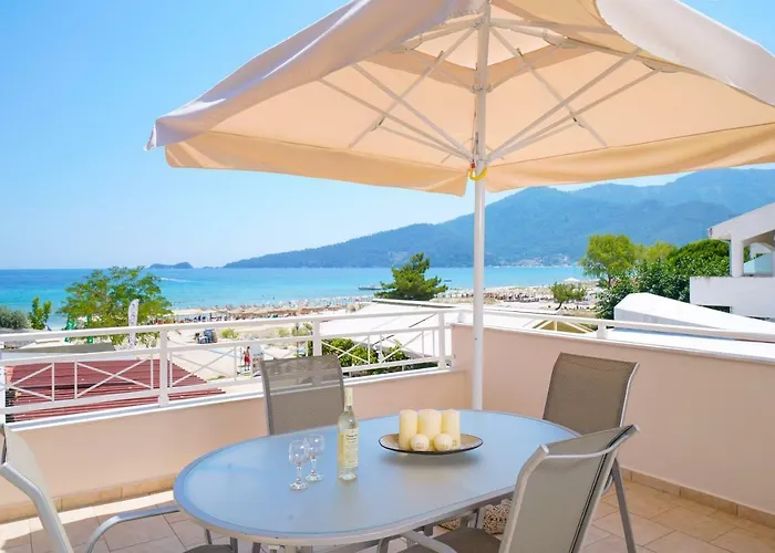 Sunny By The * クリッシ・アモウディア