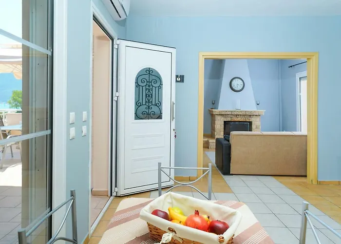 Sunny By The クリッシ・アモウディア